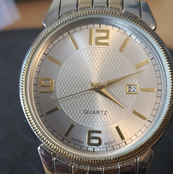 2 for $20😃Accutime Silver/Goldtone Stainless Steel Men's Watch - Picture 1 of 3